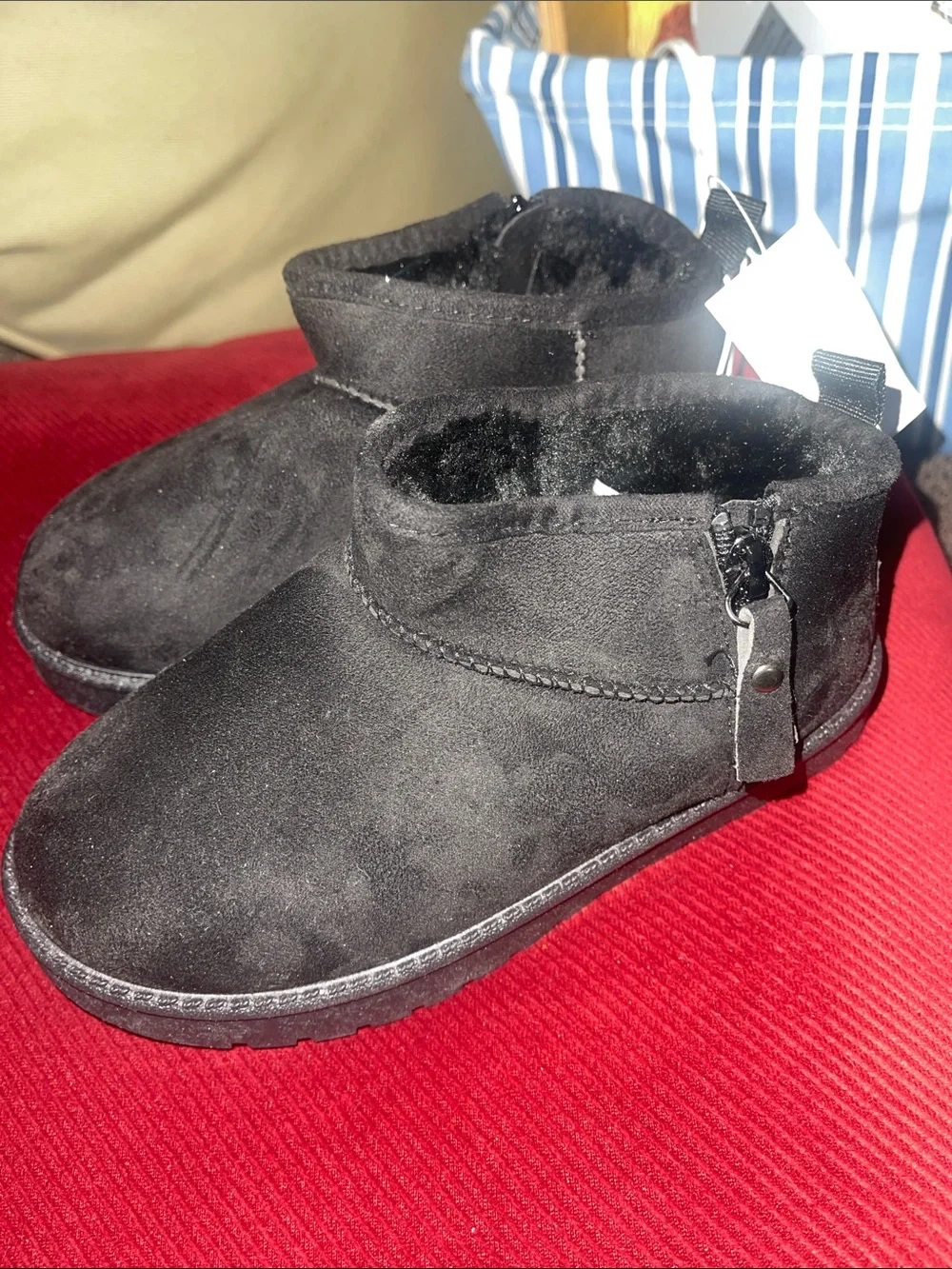 Kids Black Faux-Suede Ankle Boots with Side Zip